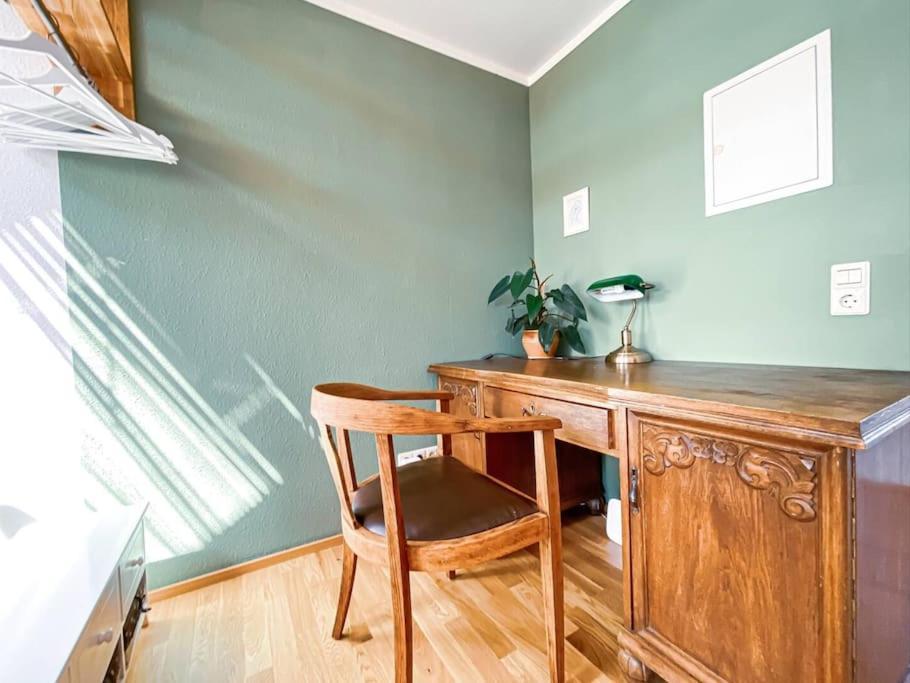 Schoene Ferienwohnung Mit Blick Ueber Stadtwald Лейпциг Экстерьер фото